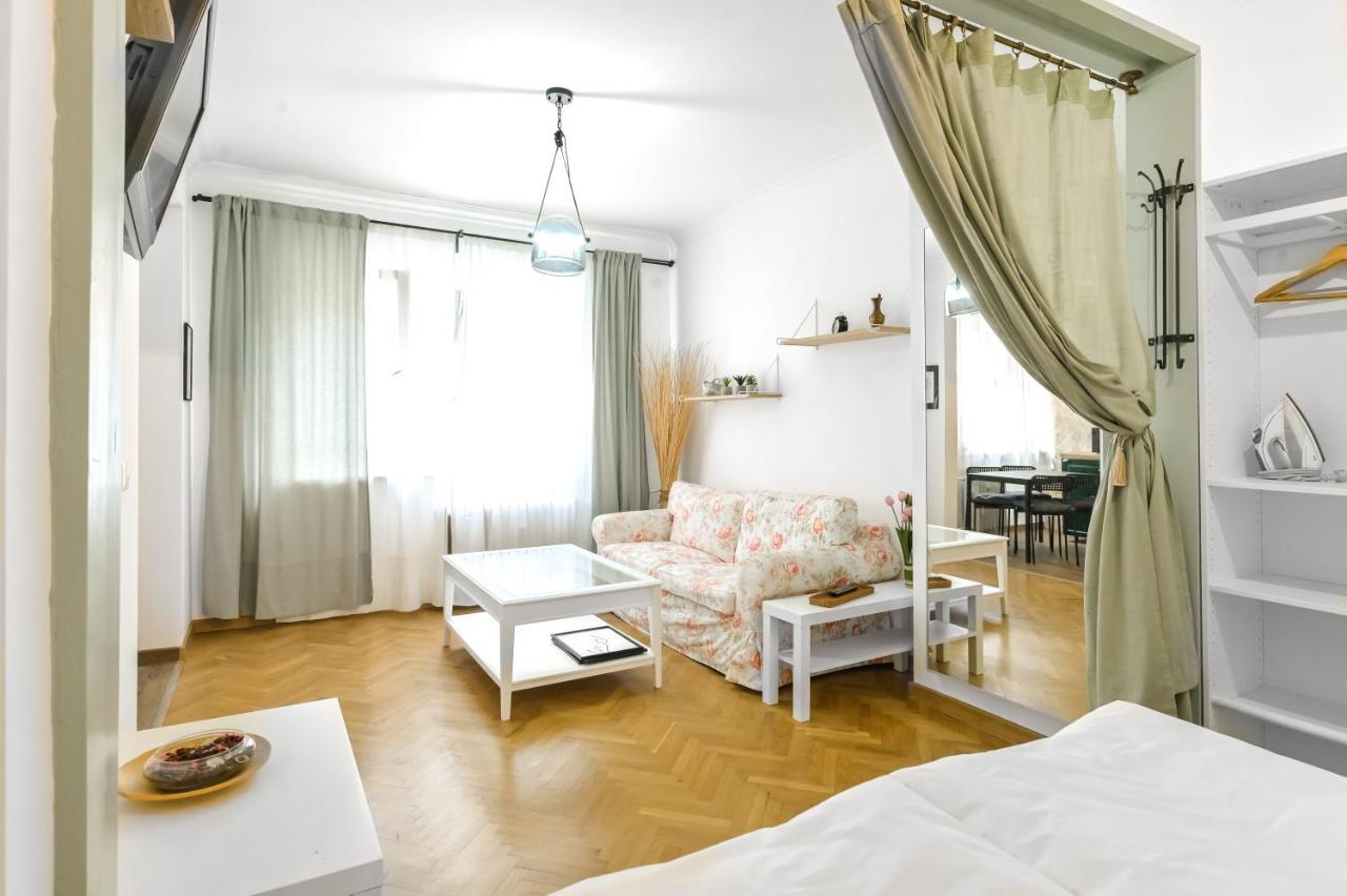 Floral Studio Retreat In Sofia City Center By Flat Mаnager Экстерьер фото