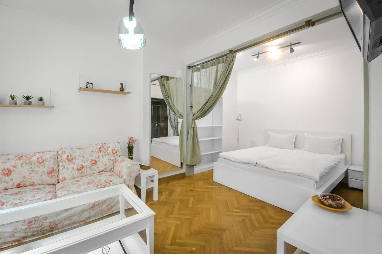 Floral Studio Retreat In Sofia City Center By Flat Mаnager Экстерьер фото